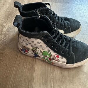 Kids Mario Hightop Sneaker